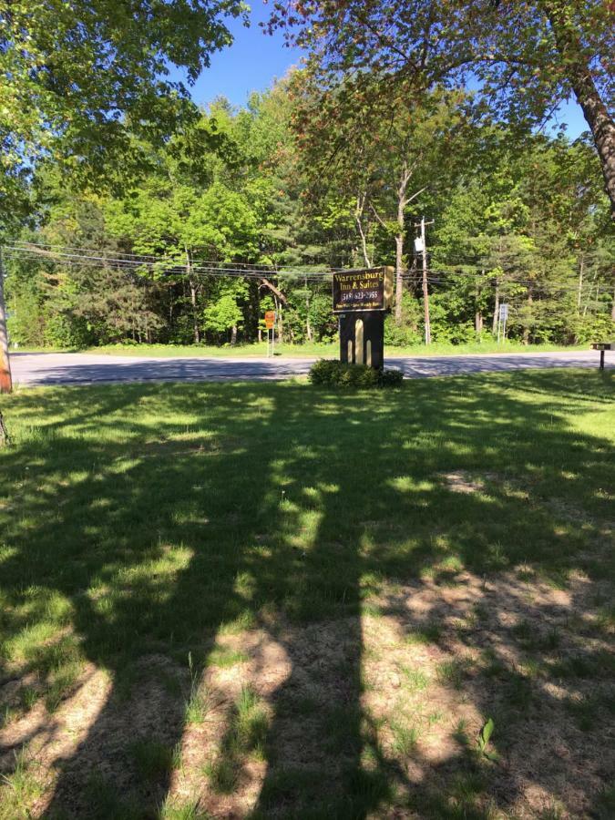 Warrensburg Inn & Suites - 6 Mi To Lake George エクステリア 写真