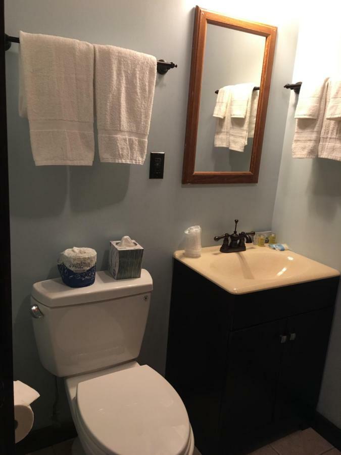 Warrensburg Inn & Suites - 6 Mi To Lake George エクステリア 写真